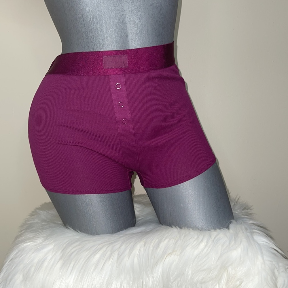 VICTORIAS SECRET PINK HIGH-WAIST BOYSHORT PANTY UNDERWEAR. NWT